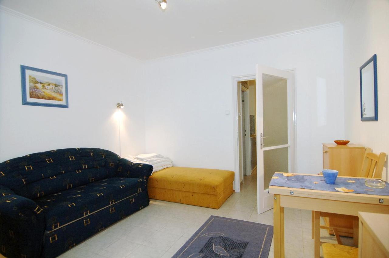 Kosztolanyi Apartmanhaz Balatonfured Exterior photo